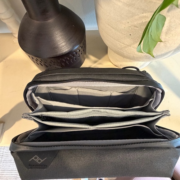 Peak Design Regular Tech Pouch - Picture 9 of 12